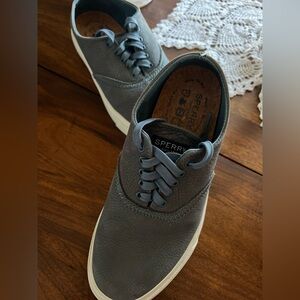 Sperry Women's Blue Leather Lace-Up Sneakers with White Sole